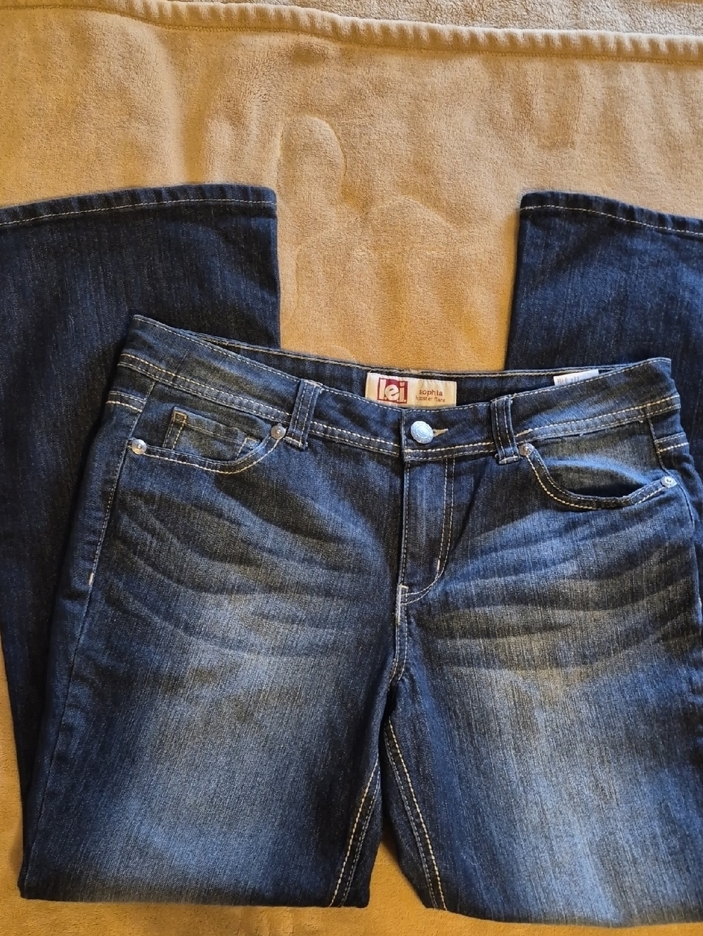 NWOT L.e.i. Sophia Hipster Flare Blue Jeans SZ 13 S Juniors